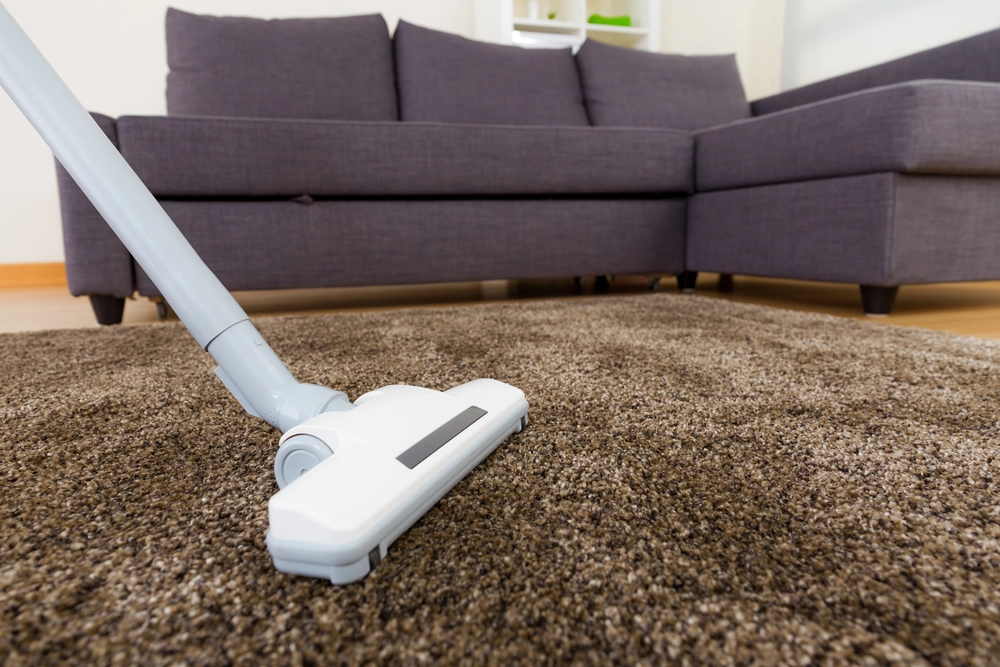 vacuuming-Cleaining-rug Cleaning Services Fort Lauderdale
